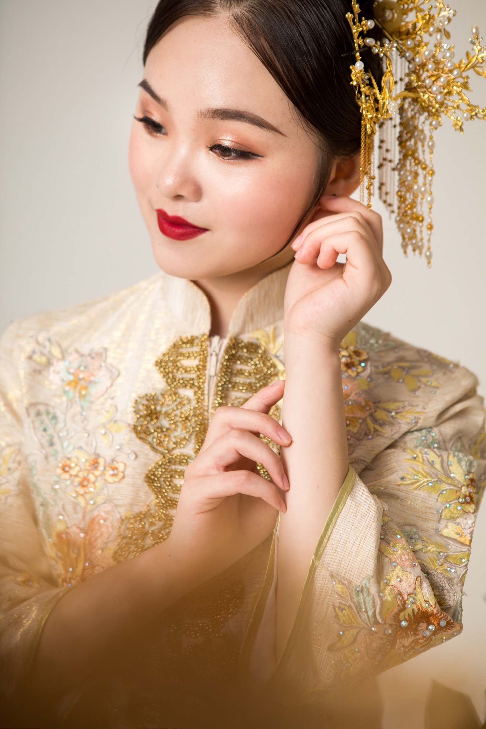 美女头像气质_美女照片游泳写真壁纸