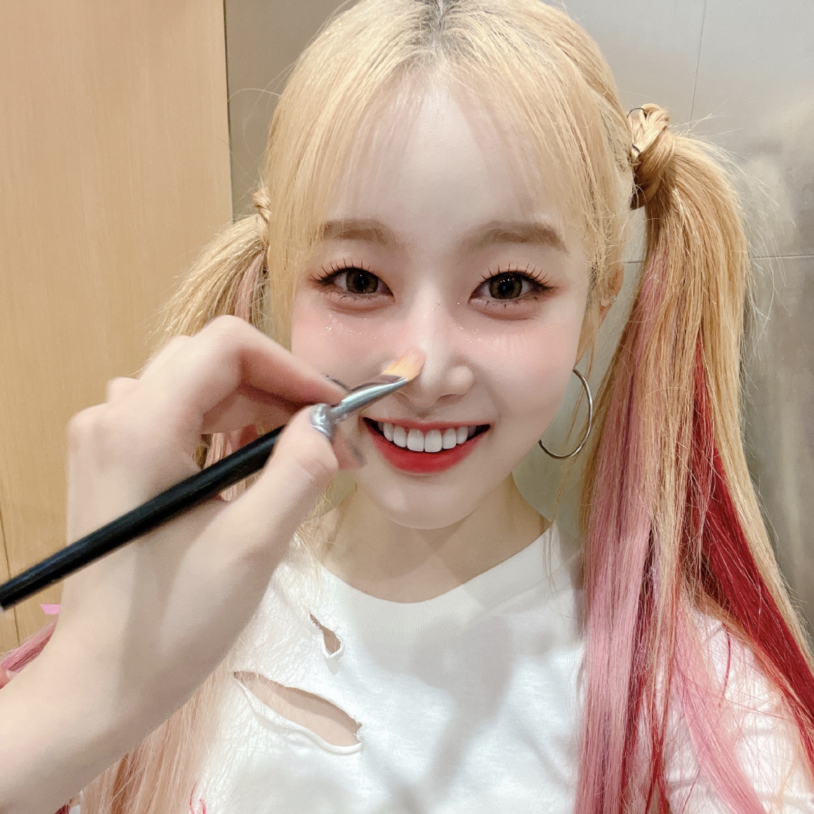 美女高雅造型_美女头像甜美卡通