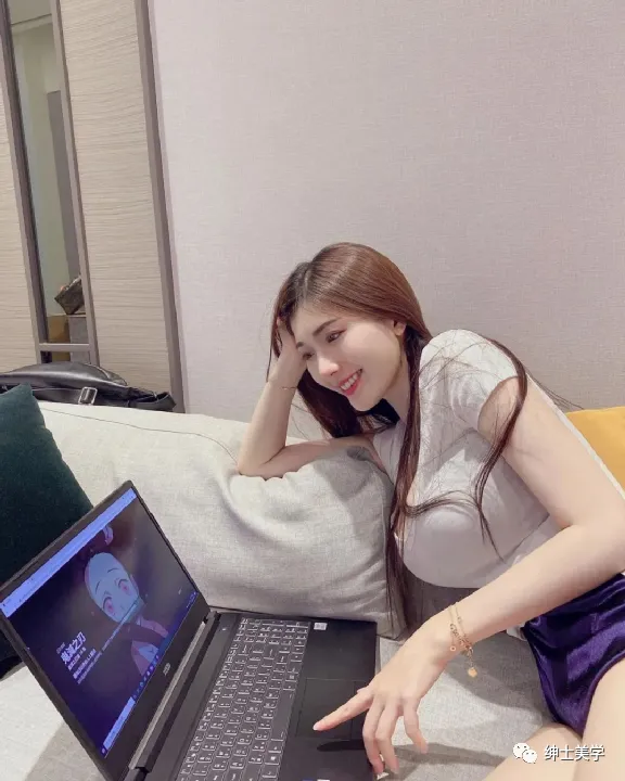 美女照片_美女壁纸动漫