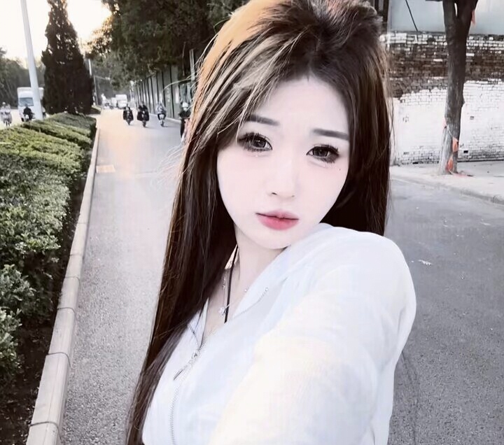 美女壁纸2560*1440_美女头像甜美
