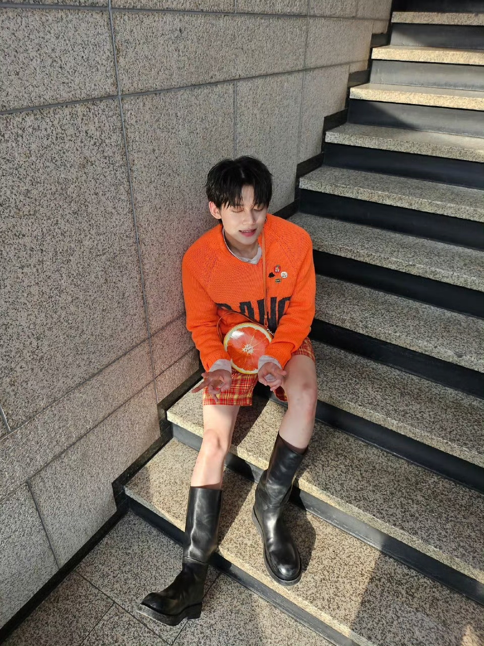 美女壁纸手机壁纸_美女图片微信头像背影酷霸气