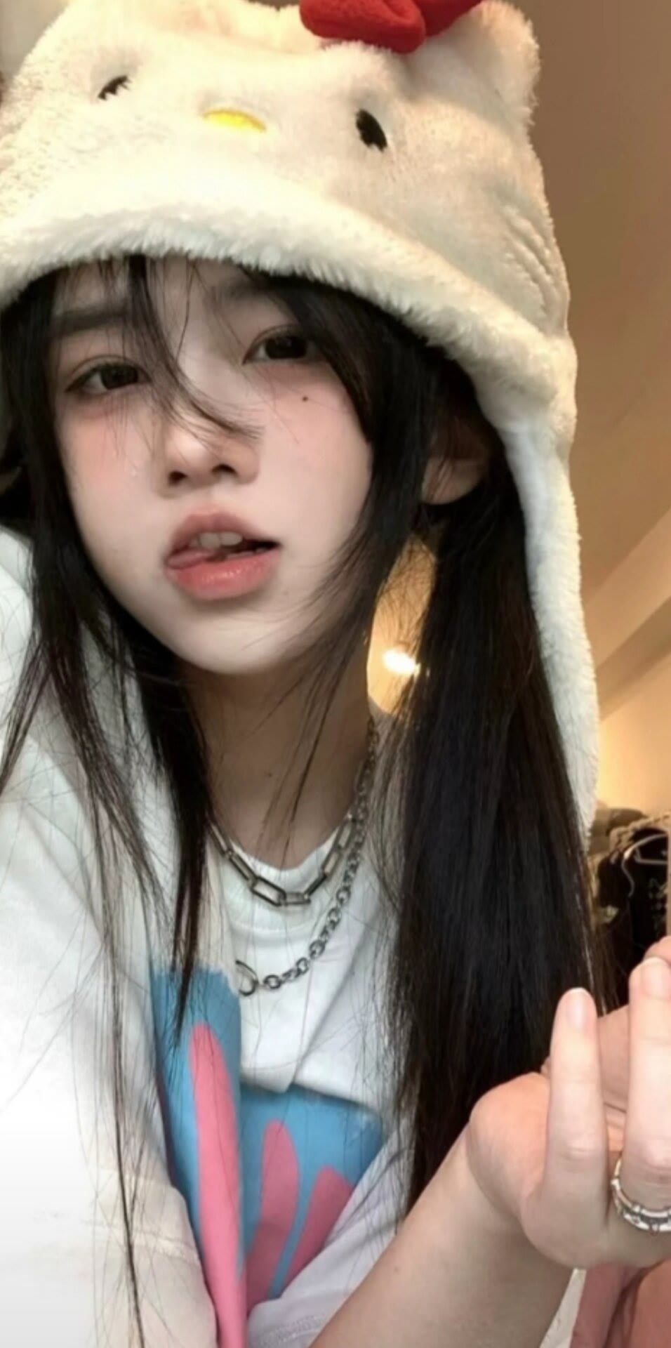 美女壁纸1080x1920电脑_美女头像真人高冷