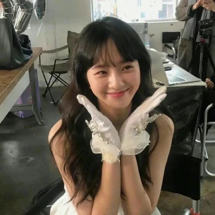 【明天也想见到你】美女壁纸_美女照片