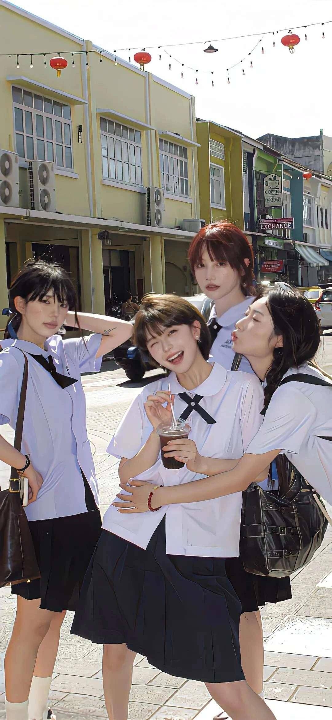 美女照片游泳写真壁纸_美女高雅造型