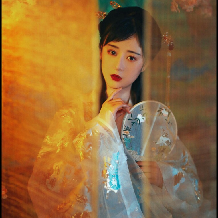 亚洲国产精品综合久久2007_美女头像真人