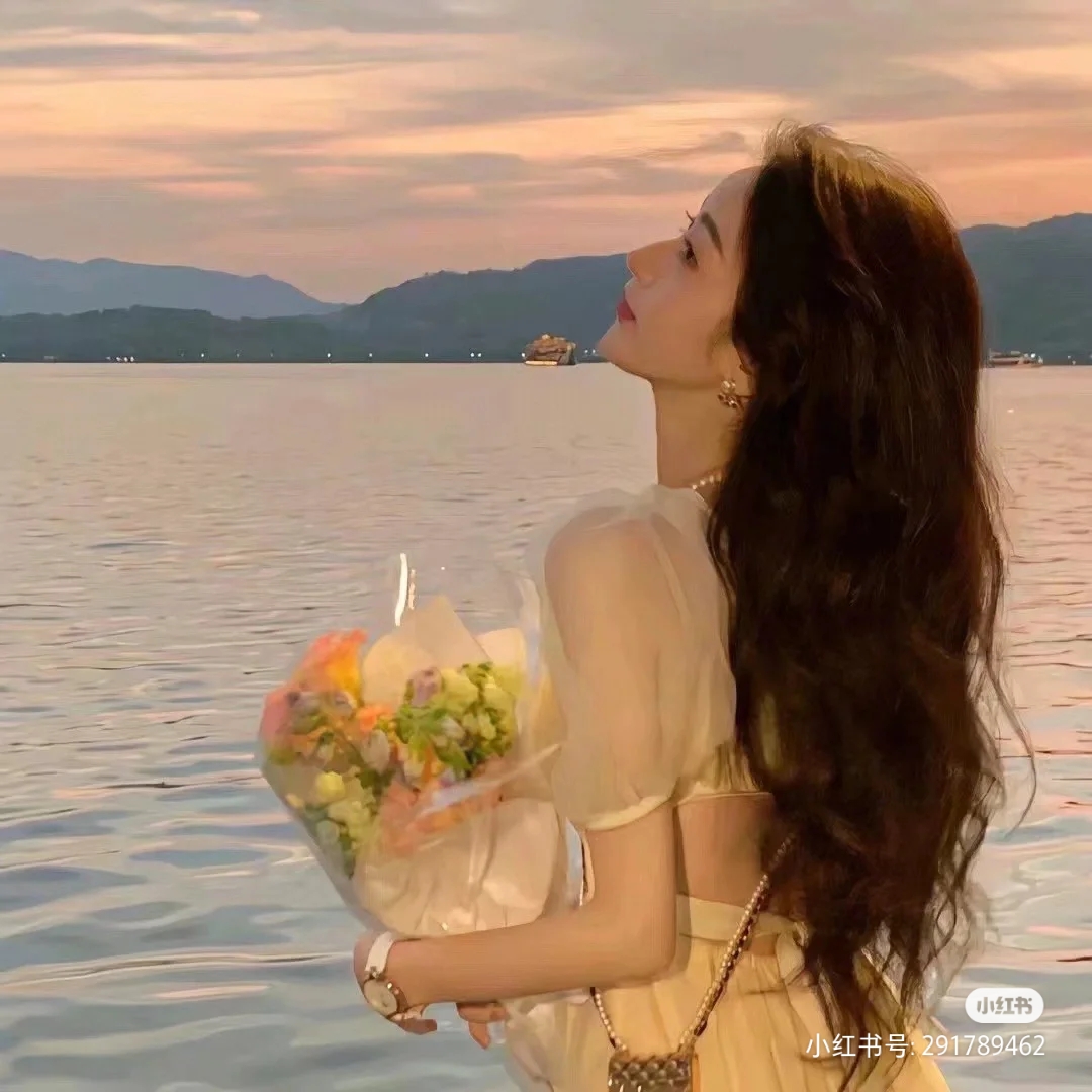 美女壁纸锁屏_美女时尚街拍