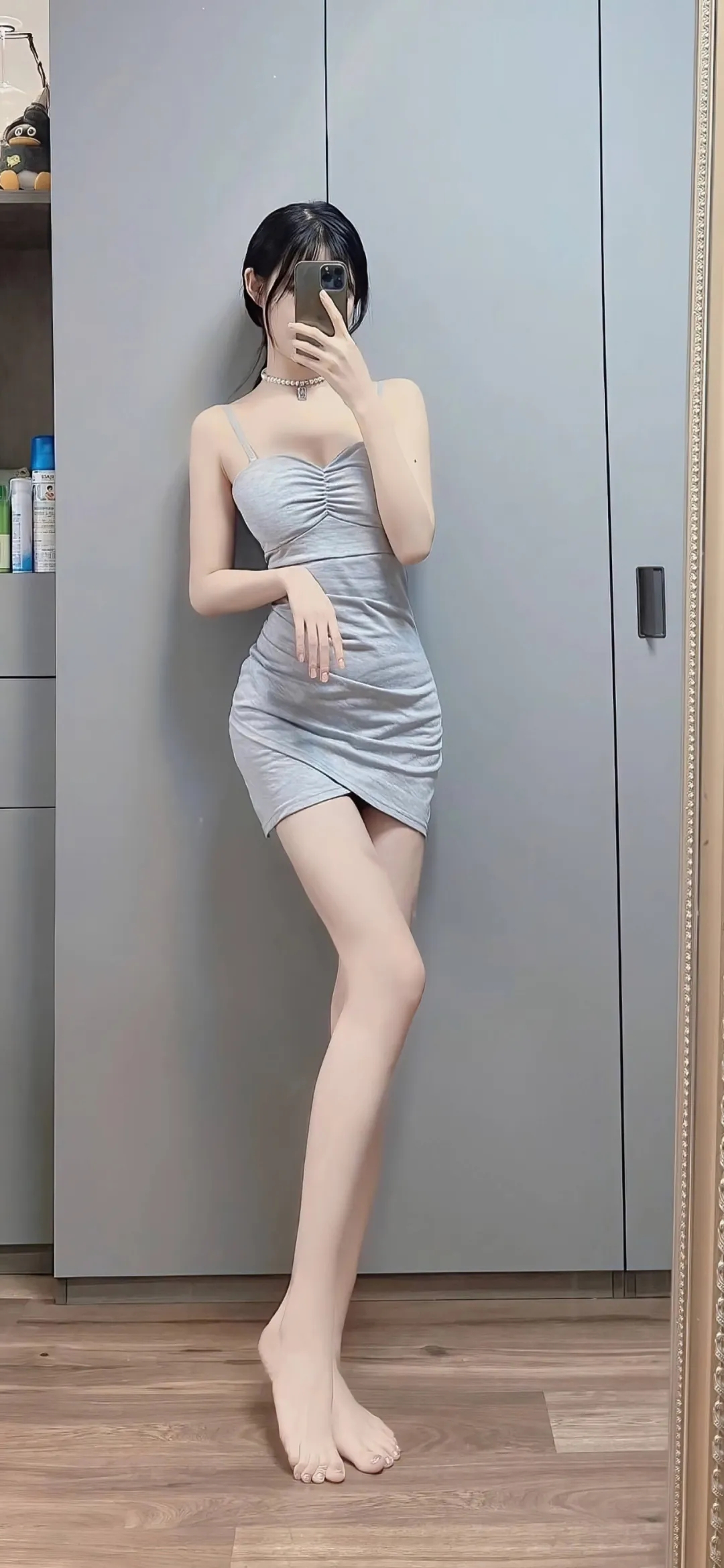 美女壁纸图片2025最新款_美女时尚街拍