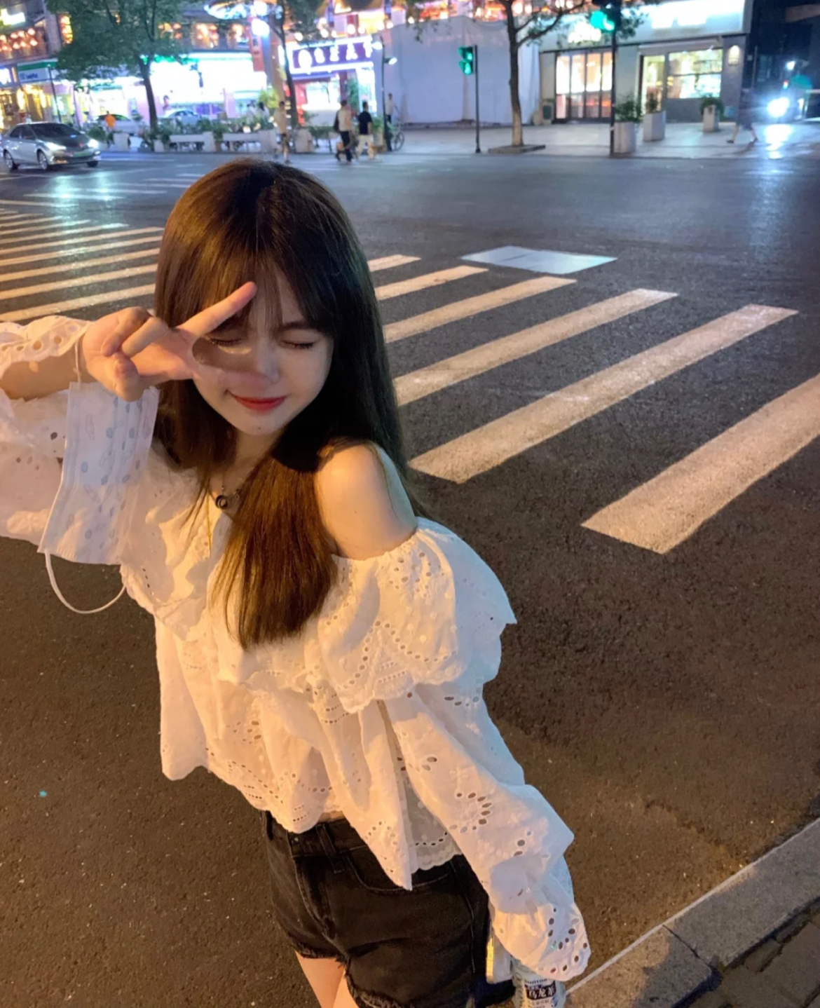 美女头像甜美_美女时尚街拍