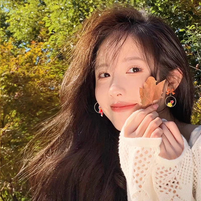 美女头像图片真人_美女照片游泳壁纸