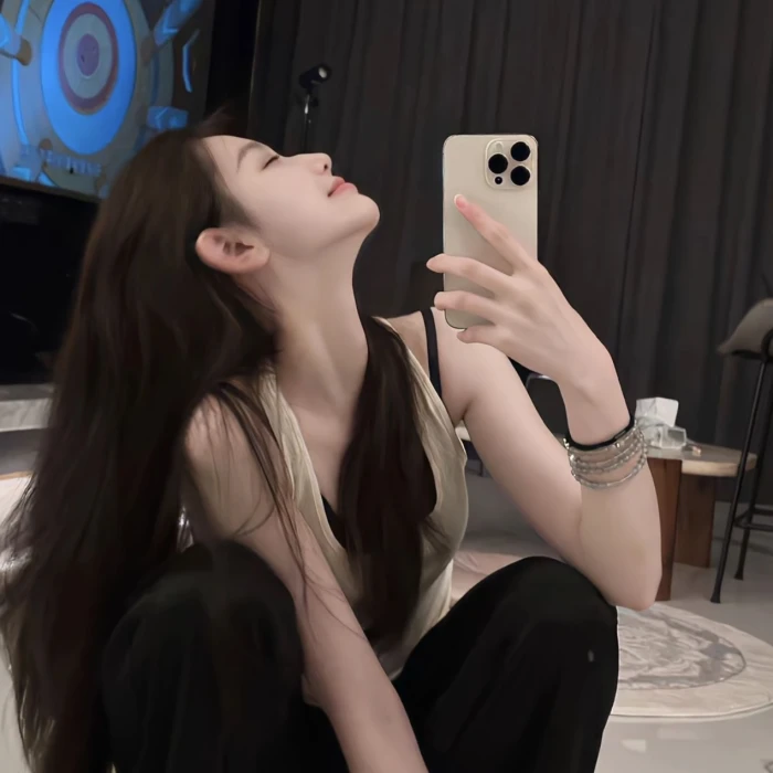 美女头像高冷_美女头像可爱