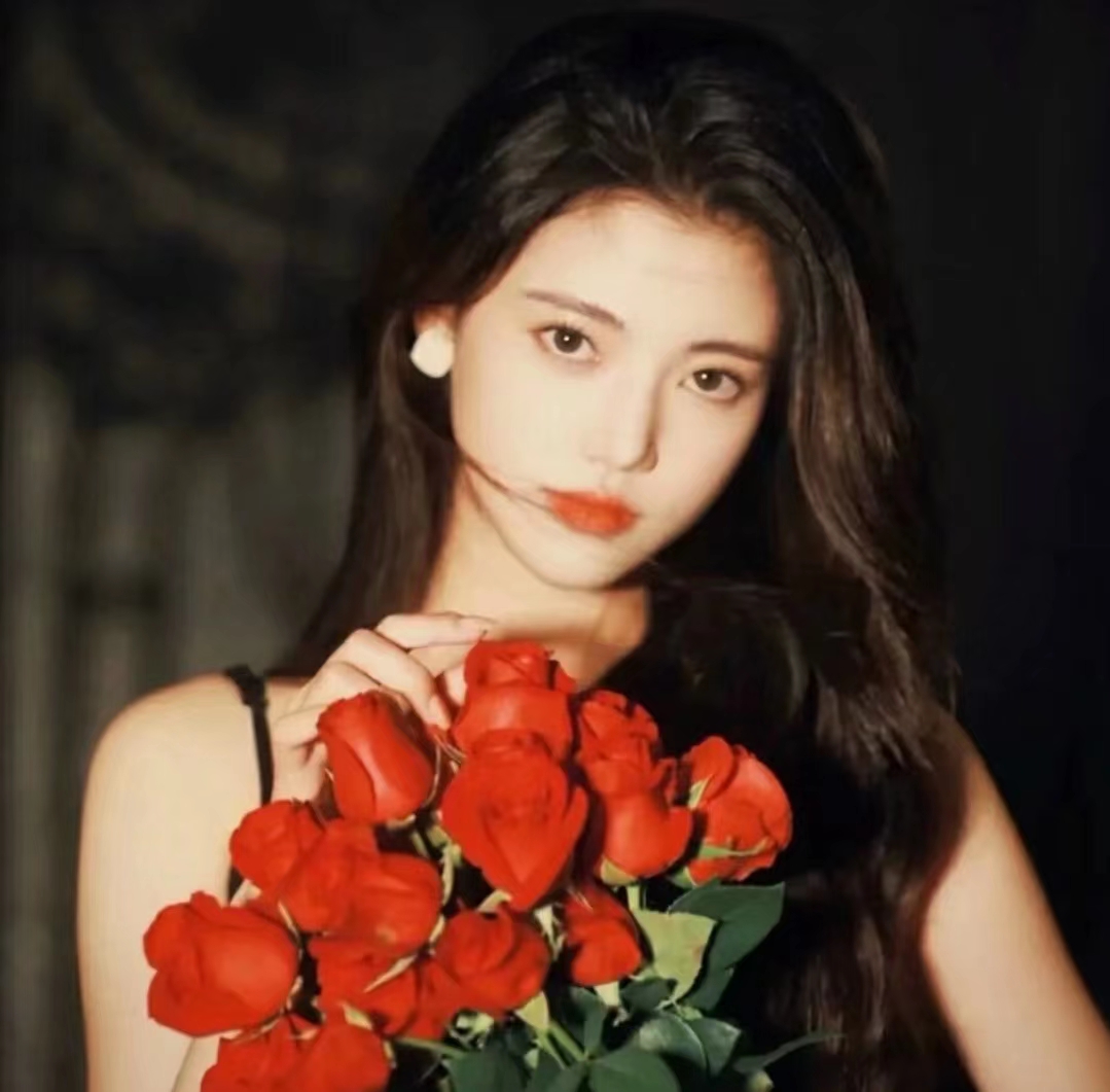 美女头像漂亮_美女高雅造型