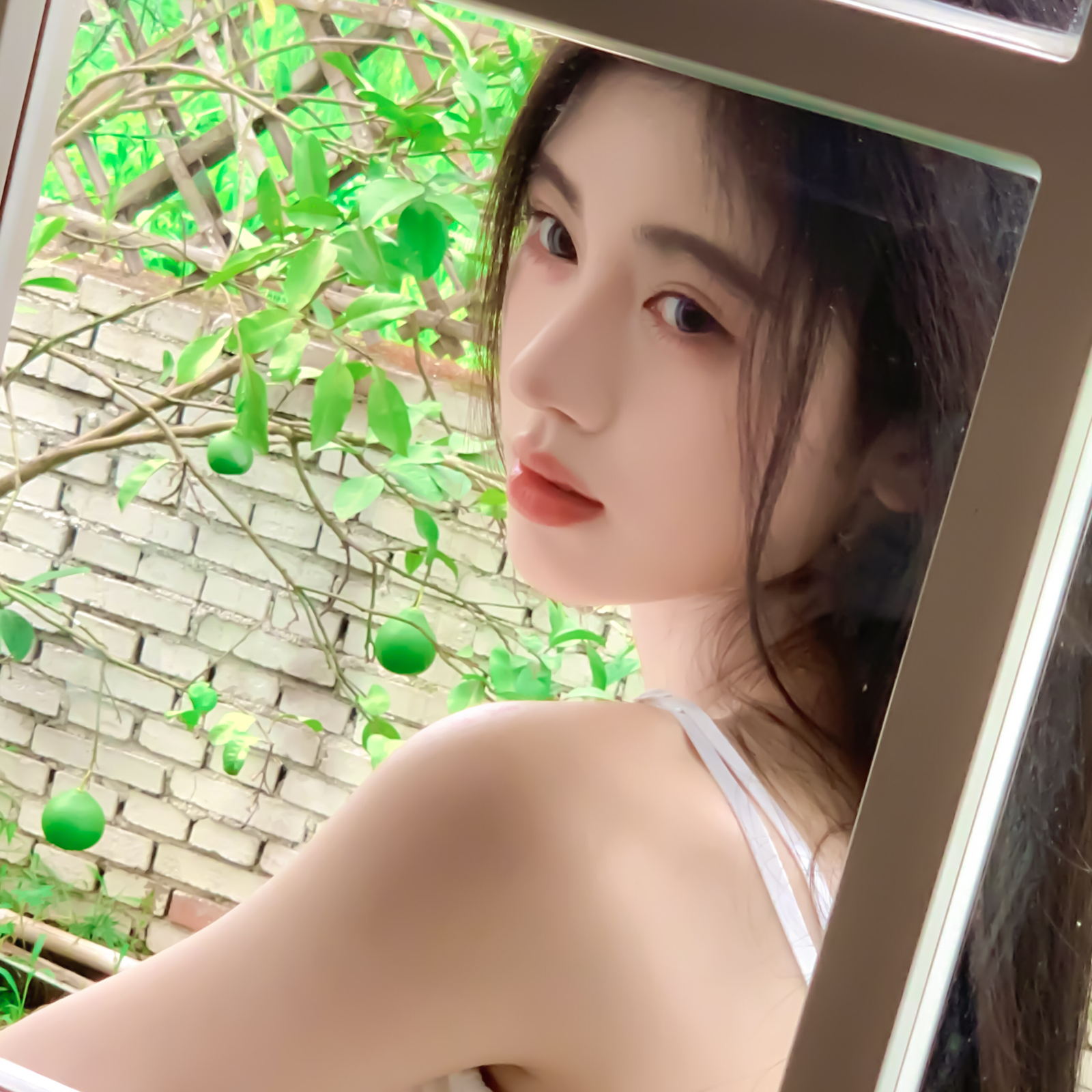 美女壁纸桌面_美女照片真人图片背面