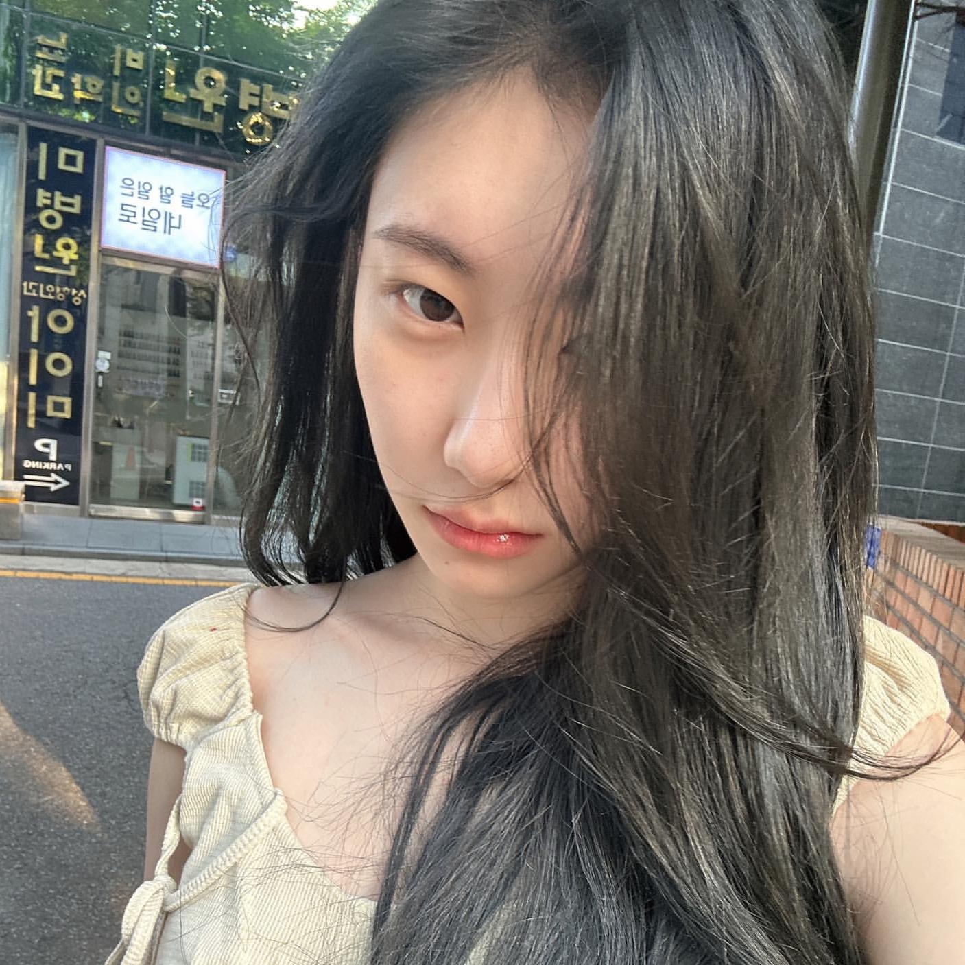 美女头像可爱_美女壁纸桌面免费