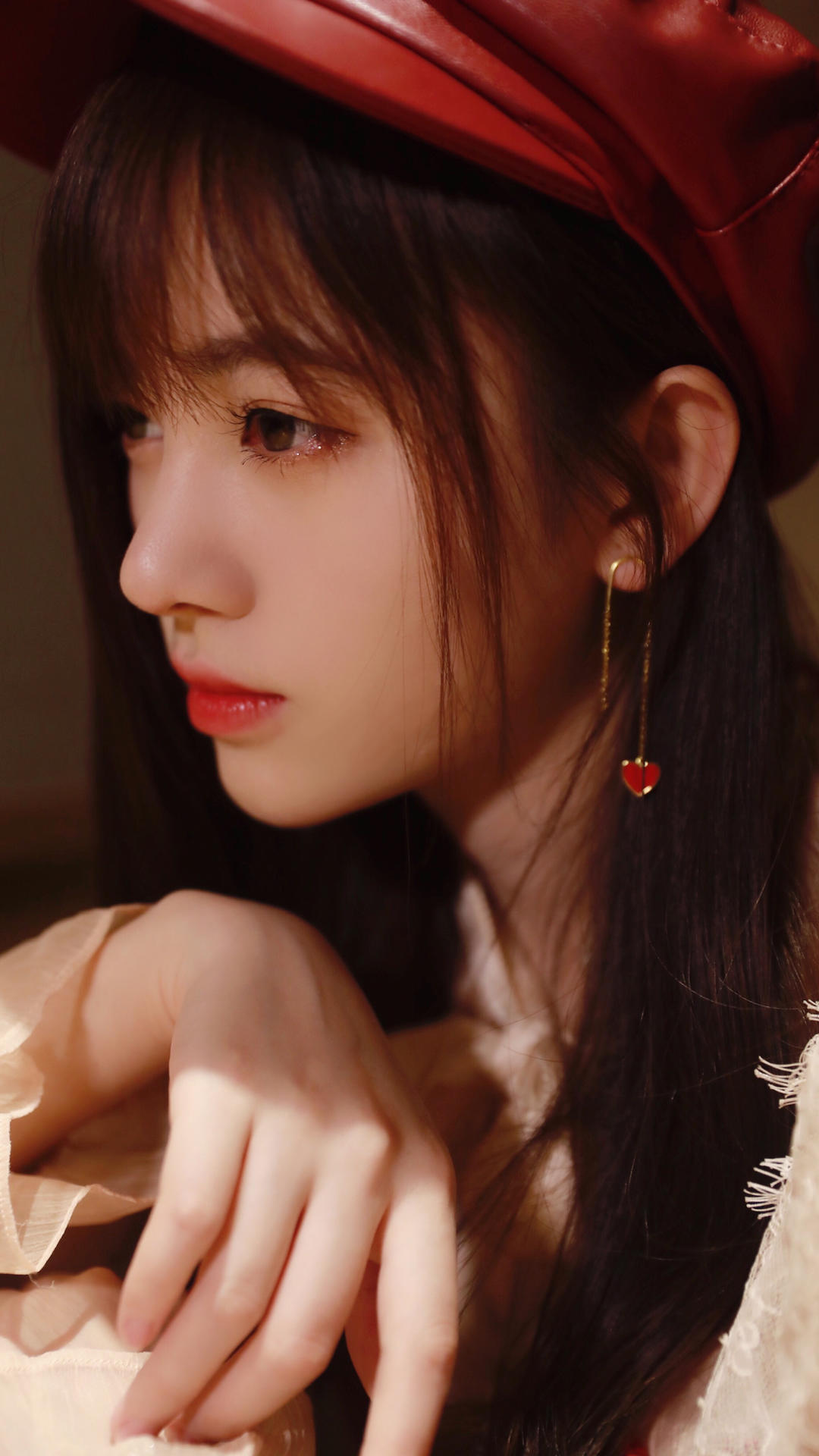 美女照片相册壁纸_美女图片微信头像背影酷霸气