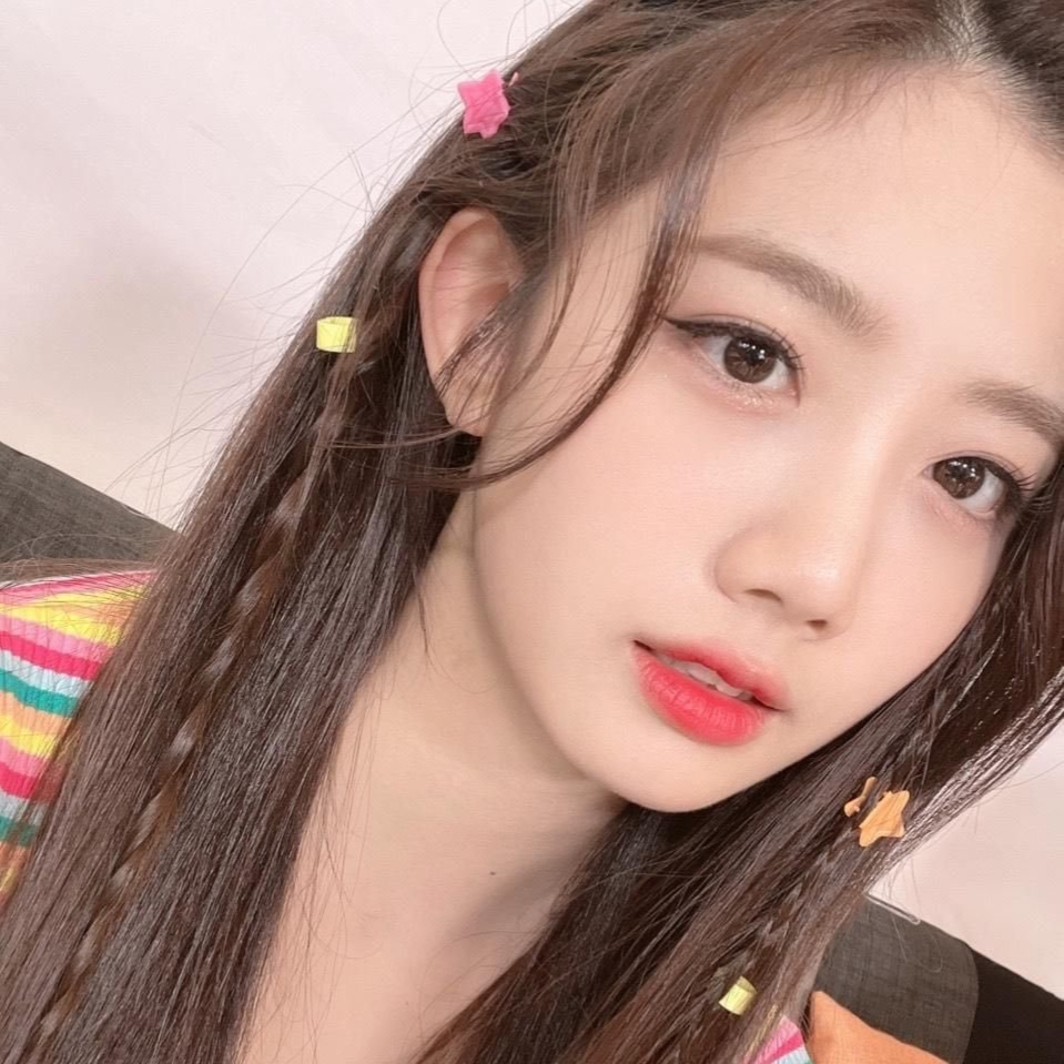 病娇降临我身边_美女壁纸