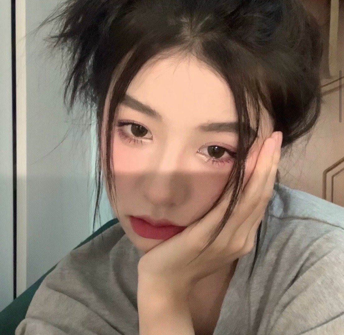美女自拍背影微信头像_美女头像真人头像可爱