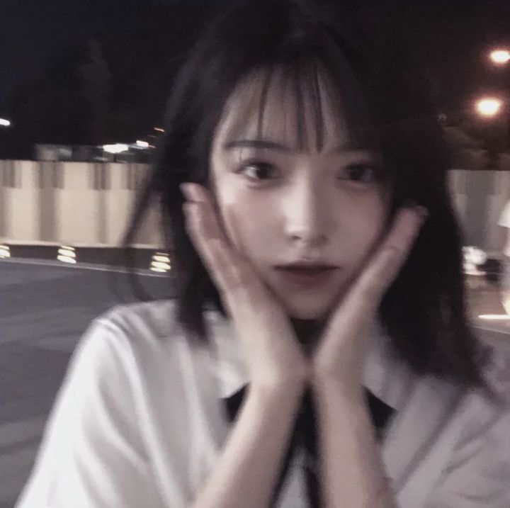 美女头像真人可爱_美女热舞