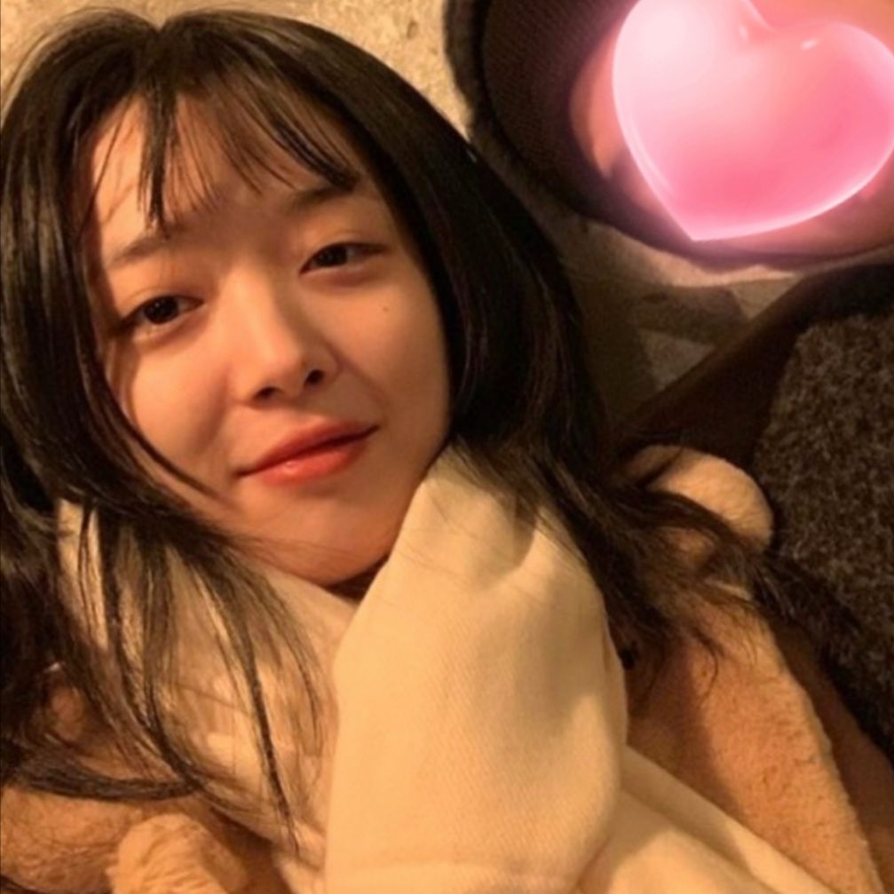 美女热舞_美女头像真人高冷
