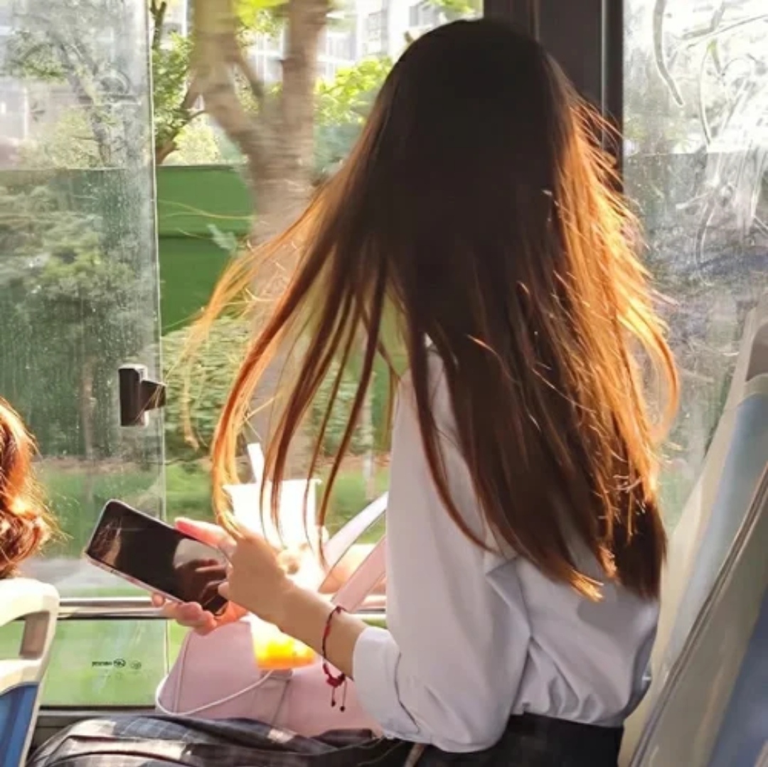 美女头像真人微信_美女照片卡通教程