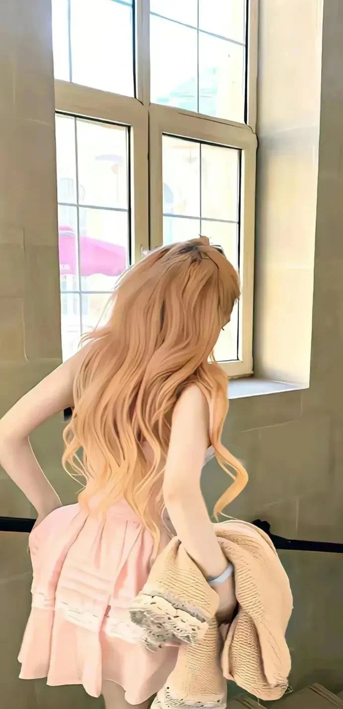 free性丰满hd_美女照片游泳壁纸