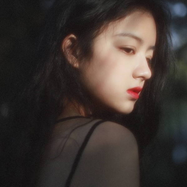不忠_美女头像真人背影